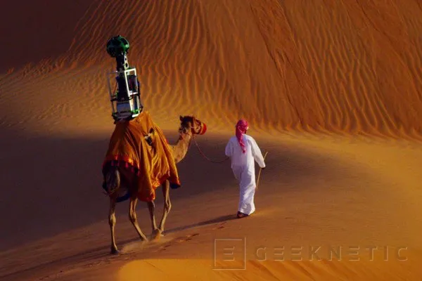 Google utiliza un camello para añadir a Street View el desierto de Liwa, Imagen 1