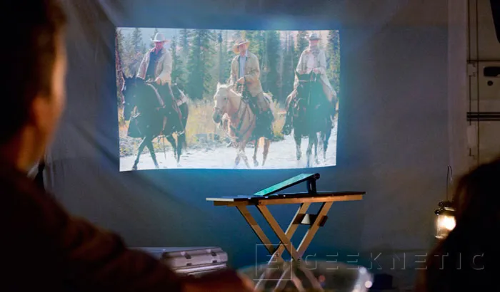 Lenovo integra un proyector en su nuevo Yoga Tablet 2 Pro, Imagen 2