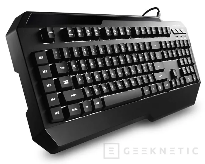 CM Storm Suppressor, nuevo teclado gaming económico, Imagen 1