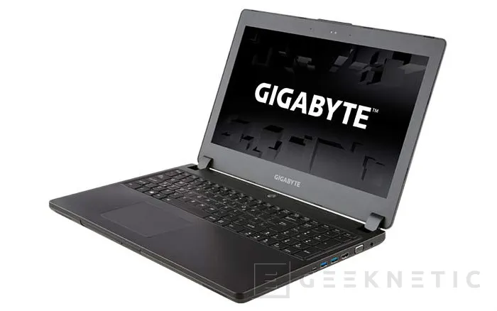 Geeknetic Gigabyte lanza el ultraligero P35Xv3 UltraForce de 15.6&quot;  1