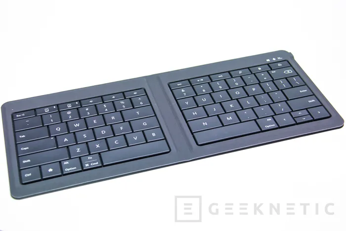 Nuevo teclado plegable de Microsoft para todo tipo de dispositivos móviles, Imagen 2