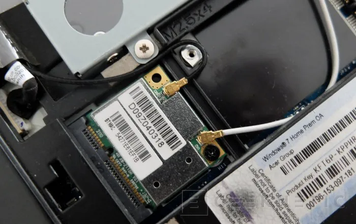 Geeknetic Mejora tu conectividad de tu portátil  añadiendo un chip Wifi-AC 8