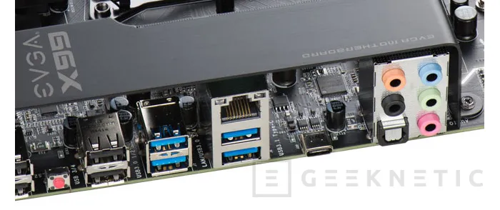 Geeknetic EVGA presenta su nueva X99 Micro2 3