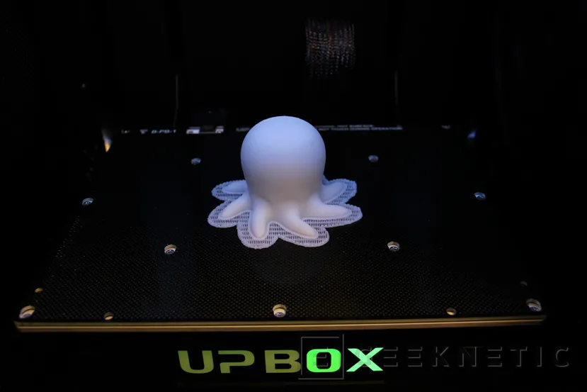 Geeknetic Impresora 3D EntresD UP BOX 27