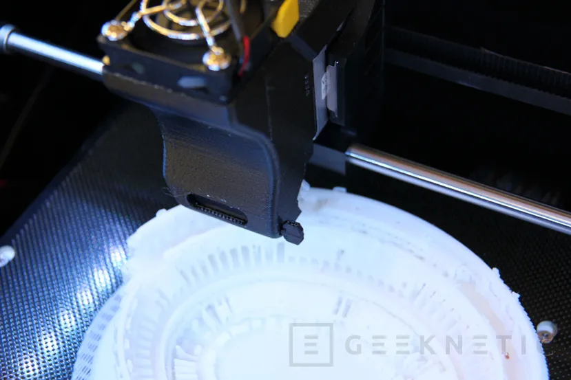 Geeknetic Impresora 3D EntresD UP BOX 7
