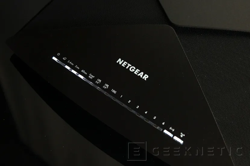 Geeknetic Review Router Netgear NightHawk X10 R9000 4