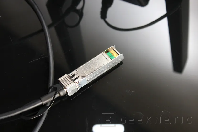 Geeknetic Review Router Netgear NightHawk X10 R9000 10