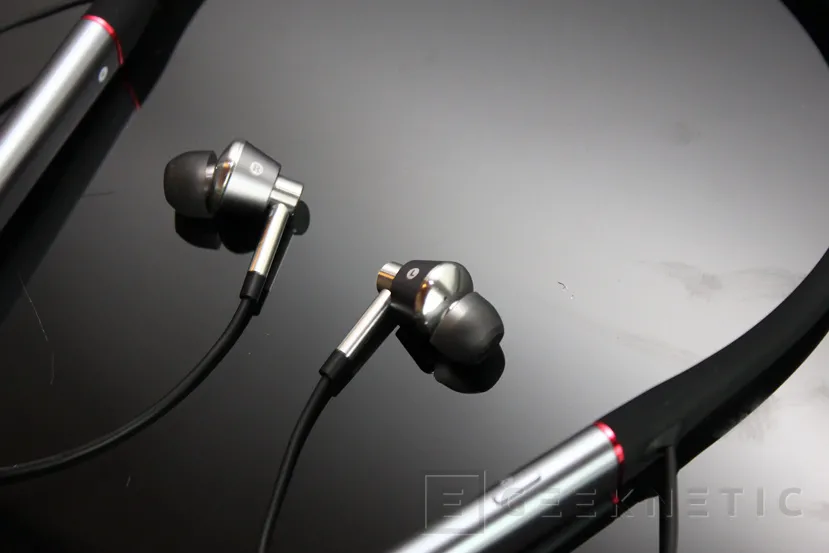 Geeknetic Review Auriculares 1MORE Triple Driver BT In Ear 10