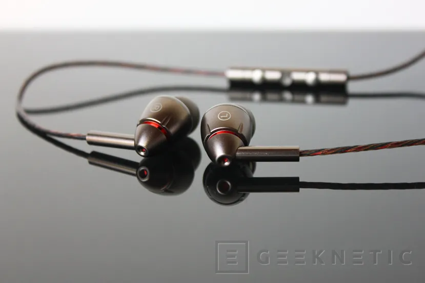 Geeknetic Review Auriculares 1MORE Quad Driver In Ear E1010 11