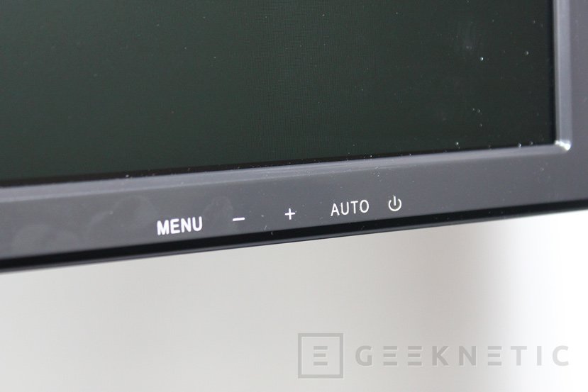 Geeknetic Review Monitor Gaming Ozone DSP24 4