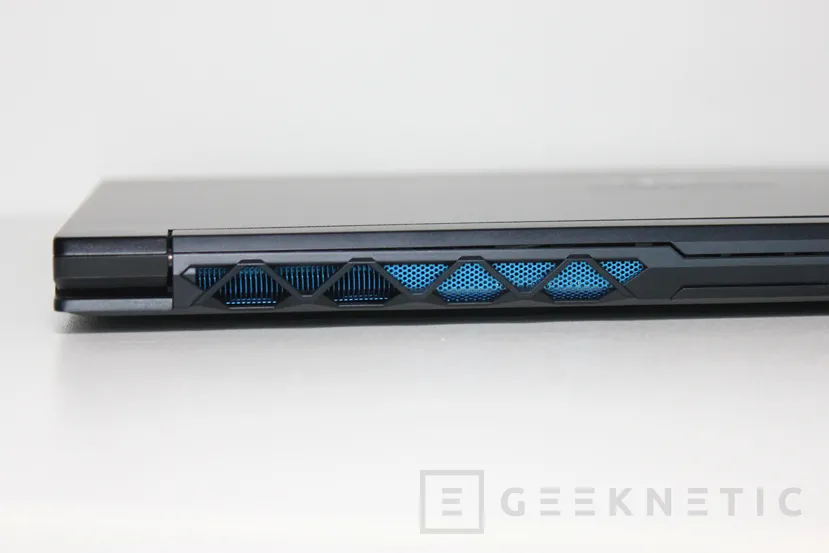 Geeknetic Review Acer Predator Triton 500 8