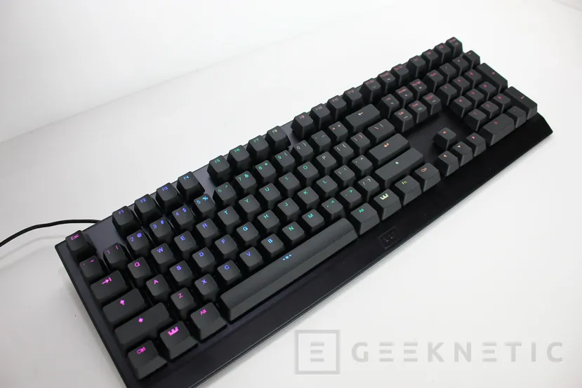 Geeknetic Review Teclado Mecánico Analógico Wooting Two 29