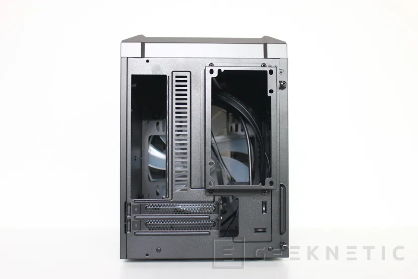 Geeknetic Review Caja Mini-ITX Cooler Master Mastercase H100 9