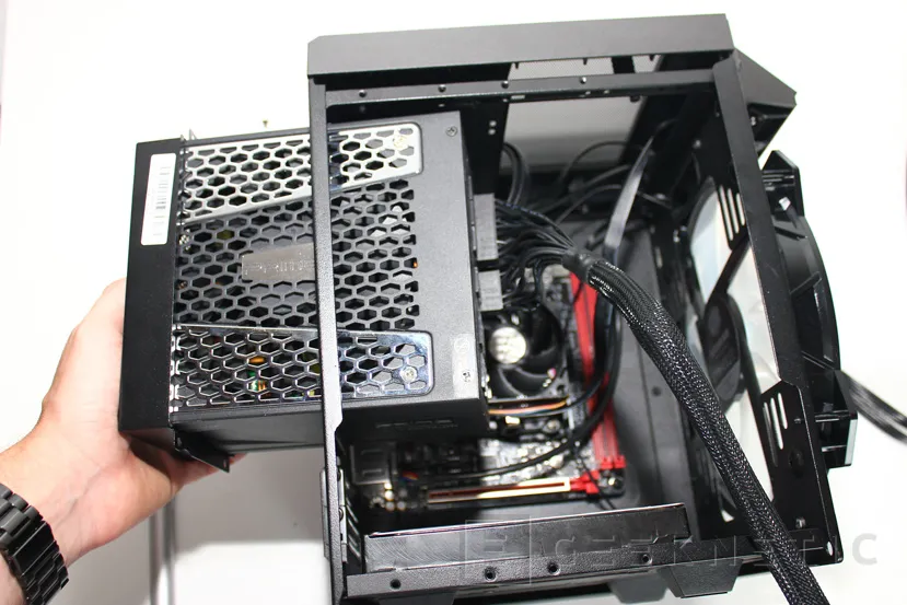 Geeknetic Review Caja Mini-ITX Cooler Master Mastercase H100 31