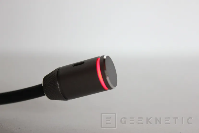 Geeknetic Review Auriculares Corsair Virtuoso RGB Wireless SE 13