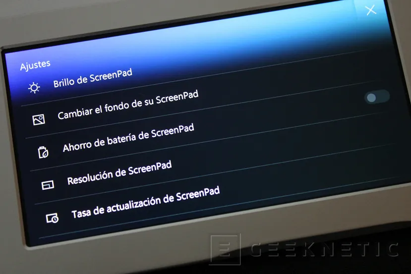 Geeknetic Review ASUS Vivobook S15 con ScreenPad 2.0 25