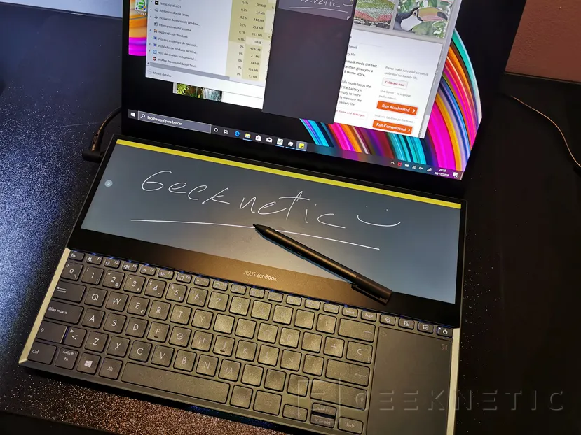 Geeknetic Review ASUS Zenbook Pro Duo UX581 con ScreenPad Plus 38