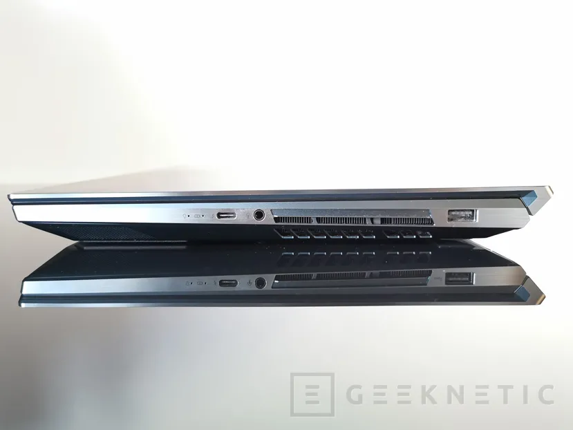 Geeknetic Review ASUS Zenbook Pro Duo UX581 con ScreenPad Plus 7