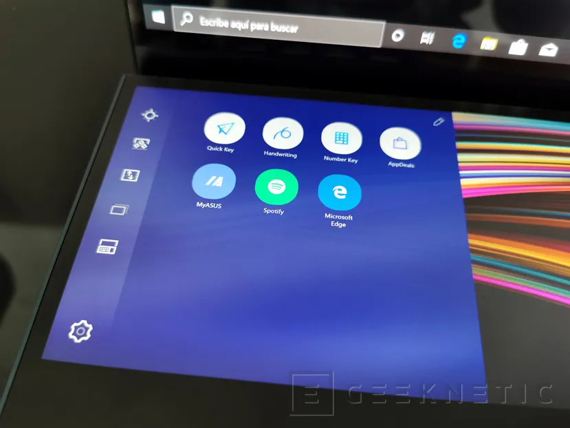 Geeknetic Review ASUS Zenbook Pro Duo UX581 con ScreenPad Plus 31