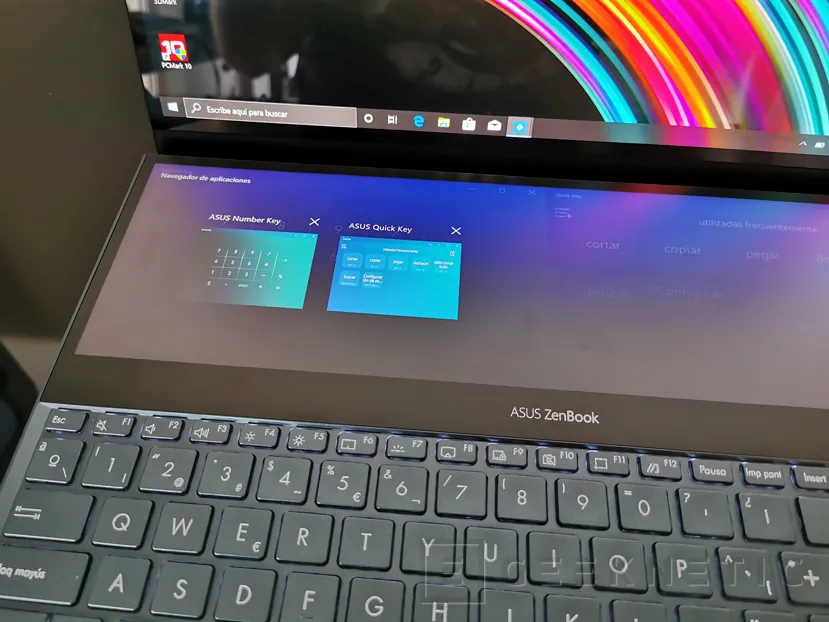 Geeknetic Review ASUS Zenbook Pro Duo UX581 con ScreenPad Plus 34