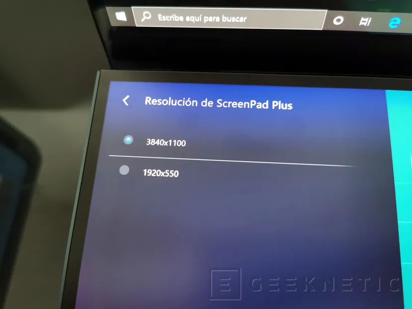 Geeknetic Review ASUS Zenbook Pro Duo UX581 con ScreenPad Plus 37