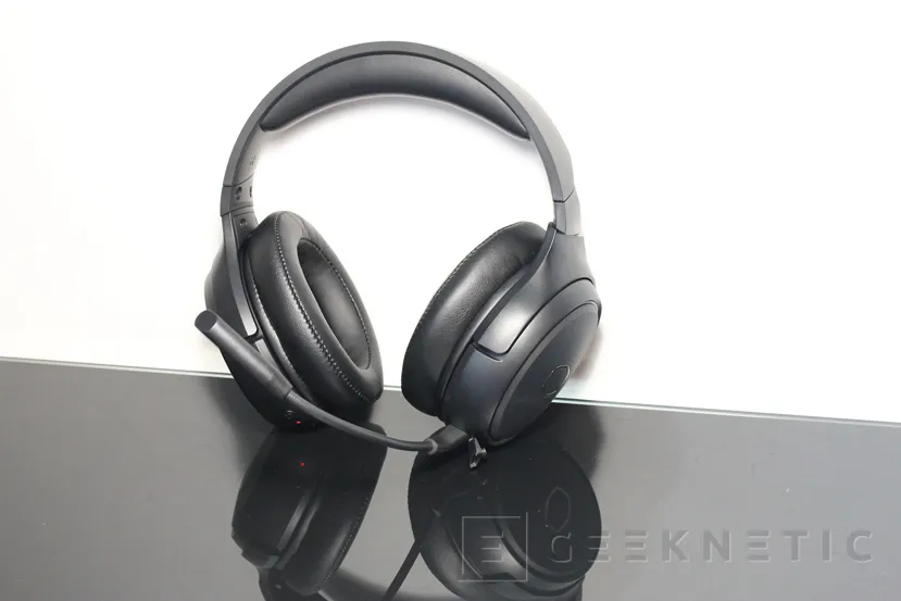 Geeknetic Review Auriculares Cooler Master MH670 23