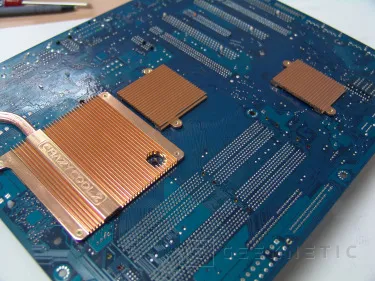 Geeknetic Nvidia 680i SLI: Gigabyte GA-N680SLI-DQ6 4