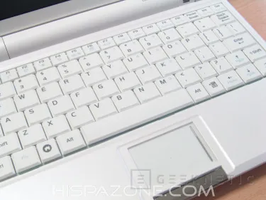 Geeknetic EXCLUSIVA! ASUS Eee PC: El portátil económico 5