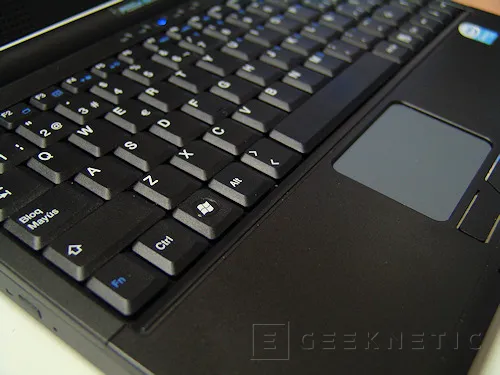 Geeknetic MSI VR201 MS-1217. El 12" barato 4