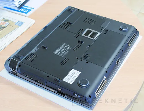 Geeknetic ASUS W90vp Notebook con Radeon Mobility 4870X2 8