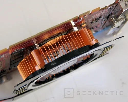 Geeknetic ASUS ATI Radeon HD 4770. Revolución en la gama baja-media 6