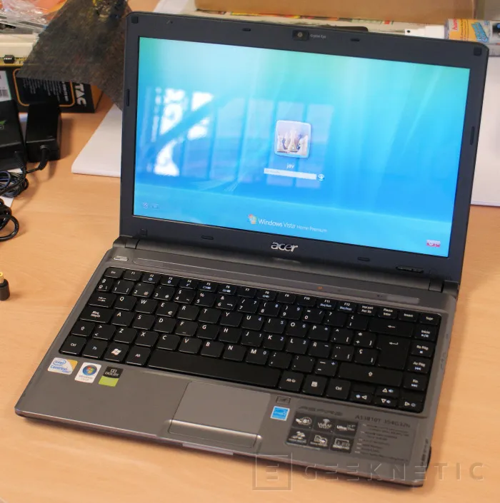 Geeknetic Intel CULV: ASUS UL30A Vs. Acer Timeline T3810 5