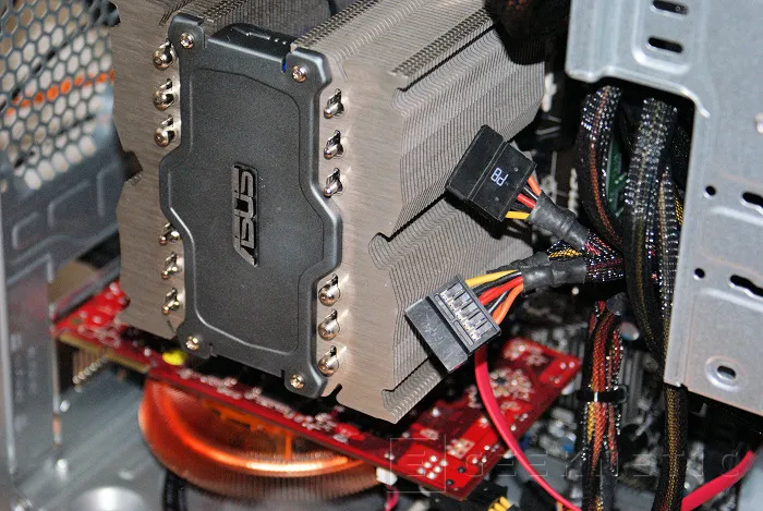 Geeknetic AMD Athlon 2 435. Tri-core a alta frecuencia 15