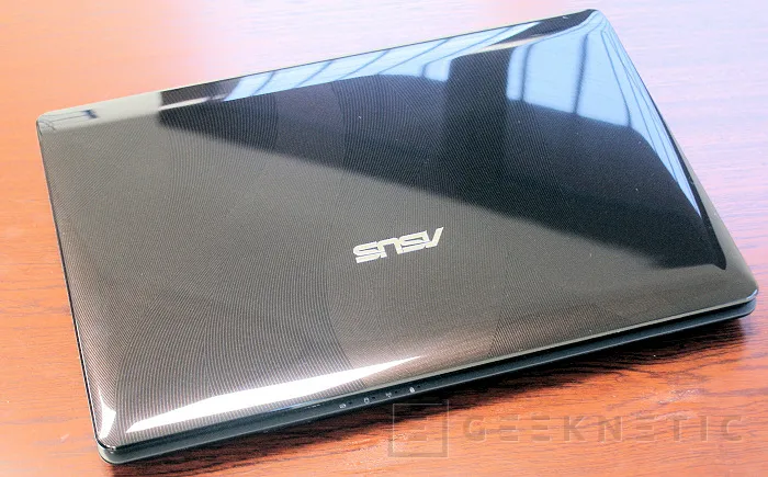 Geeknetic ASUS N61Vn Notebook. Buen equilibrio entre clase y agresividad 7