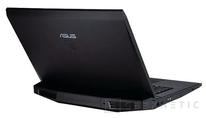 Geeknetic ASUS G73. Nuevo diseño, nuevas prestaciones e ilusión renovada 9