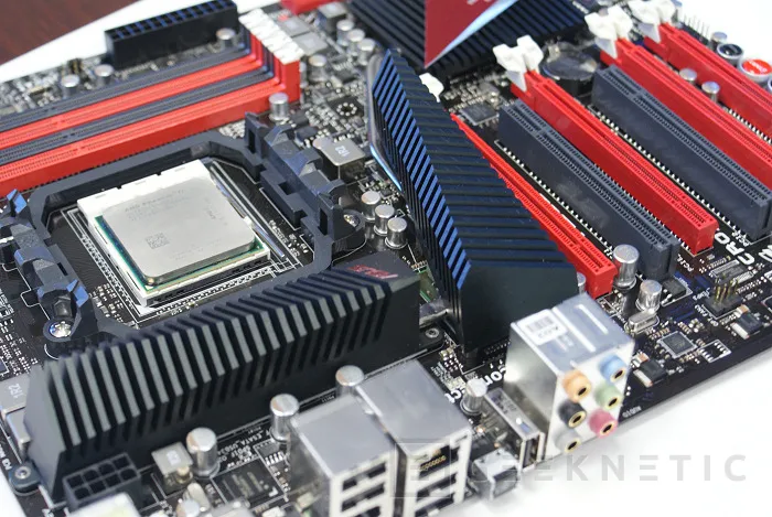 Geeknetic Nueva plataforma AMD alto rendimiento: AMD Phenom 2 X6 13