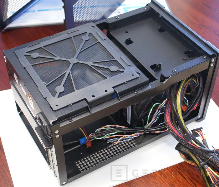 Geeknetic Silverstone Sugo 07. Hacia la estación de juegos Mini-ITX 15