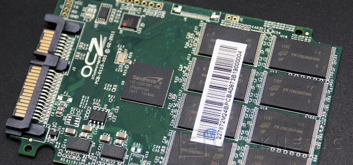 Geeknetic OCZ Agility 3 SATA III 2.5” 240GB SSD 1
