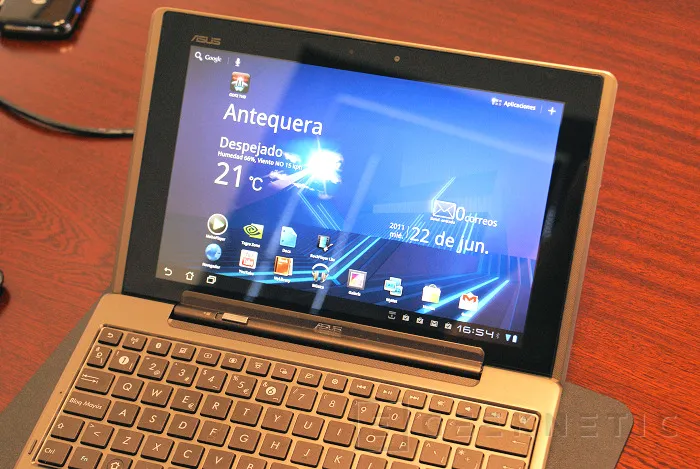 Geeknetic ASUS Eee Pad Transformer 12