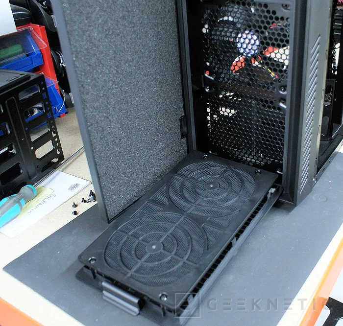 Geeknetic Cooler Master Silencio 550 5