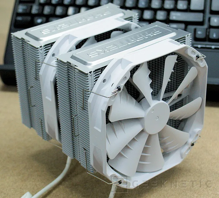 Geeknetic Phanteks PH-TC14PE 7