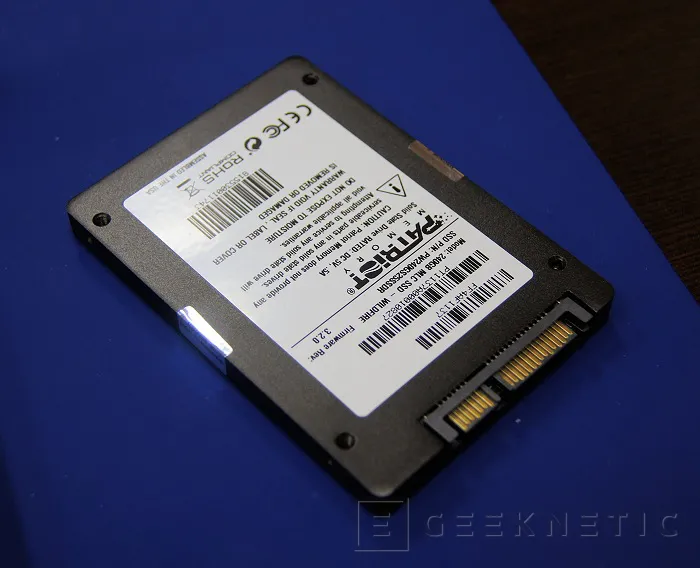 Geeknetic Comparativa SSDs SandForce SF2200 8