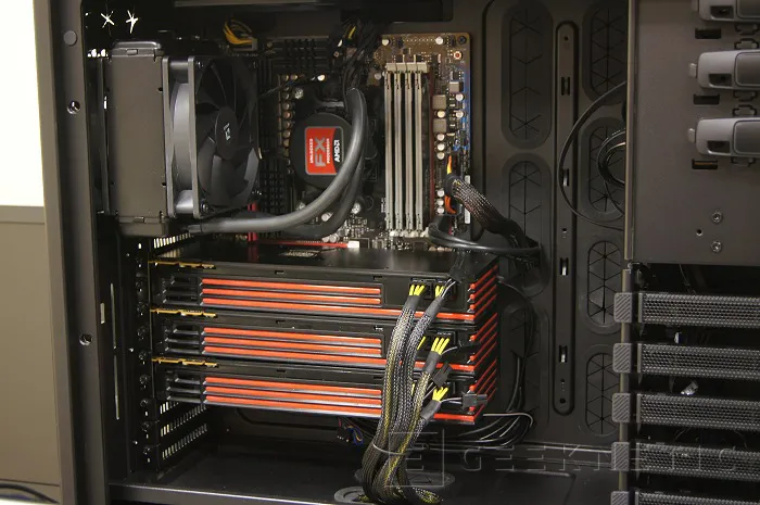 Geeknetic Cooler Master Cosmos-II UltraTower 13