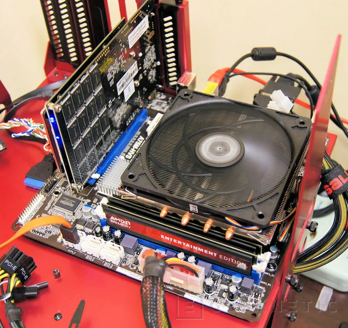 Geeknetic AMD APU A6-3500. Tres núcleos, mucha gráfica 12