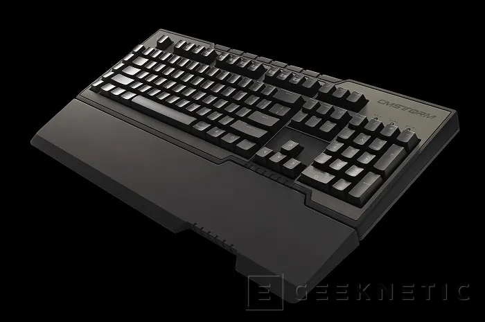 Geeknetic Cooler Master CM Storm Trigger Gaming Keyboard 4