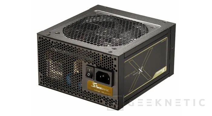 Geeknetic Seasonic X-Series 660w con ventilación hibrida 1