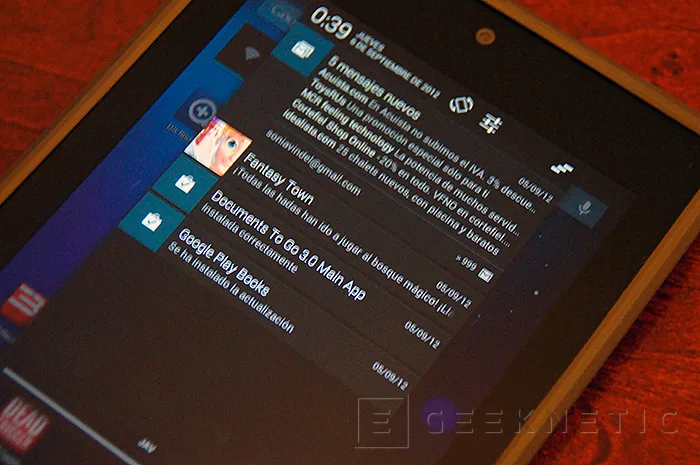 Geeknetic ASUS Google Nexus 7 9