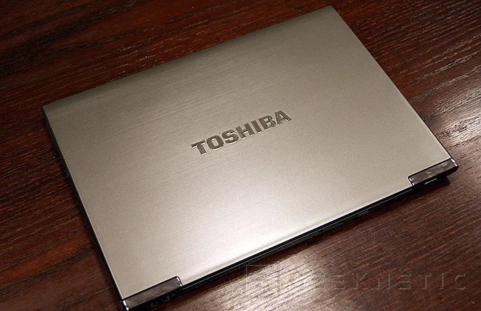 Geeknetic Toshiba Portégé Z930. El ultrabook profesional 4