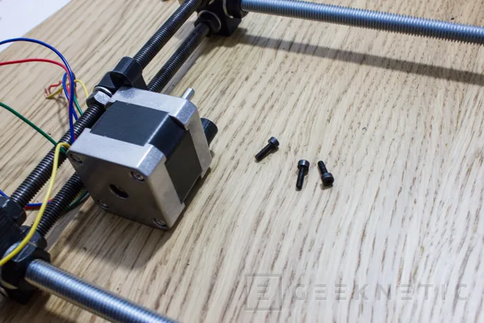 Geeknetic Cómo montar una impresora 3D casera 14