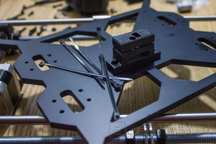Geeknetic Cómo montar una impresora 3D casera 25